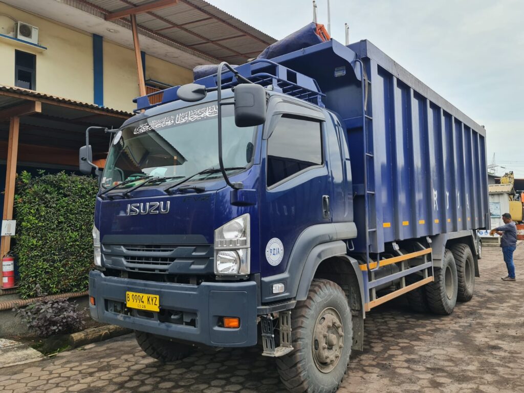 Isuzu Dump Truck 35m3