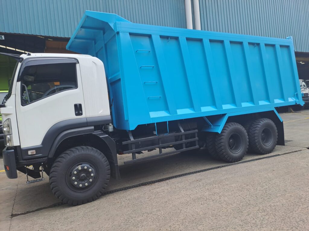 Isuzu Dump Truck 30m3